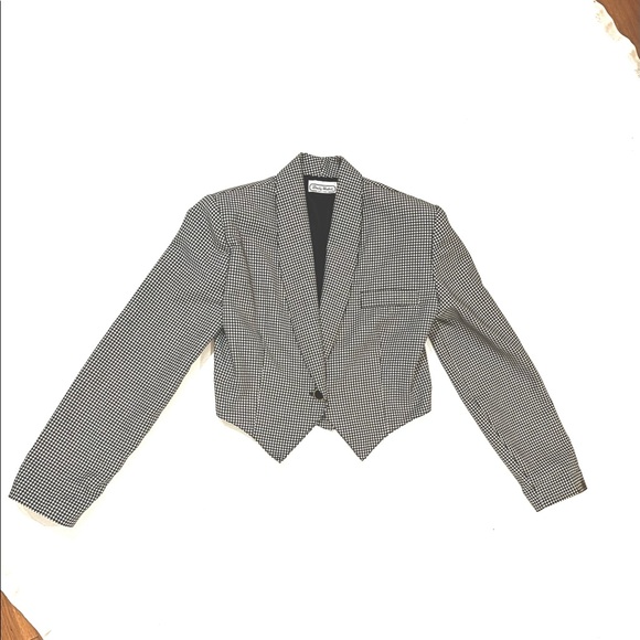 Vintage Cropped A Symmetrical Blazer! - Picture 2 of 7